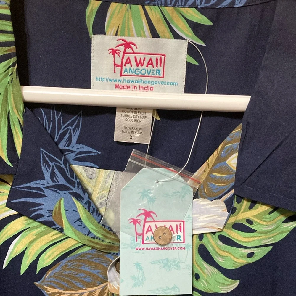 Hawaii Hangover men’s XL - Picture 2 of 6